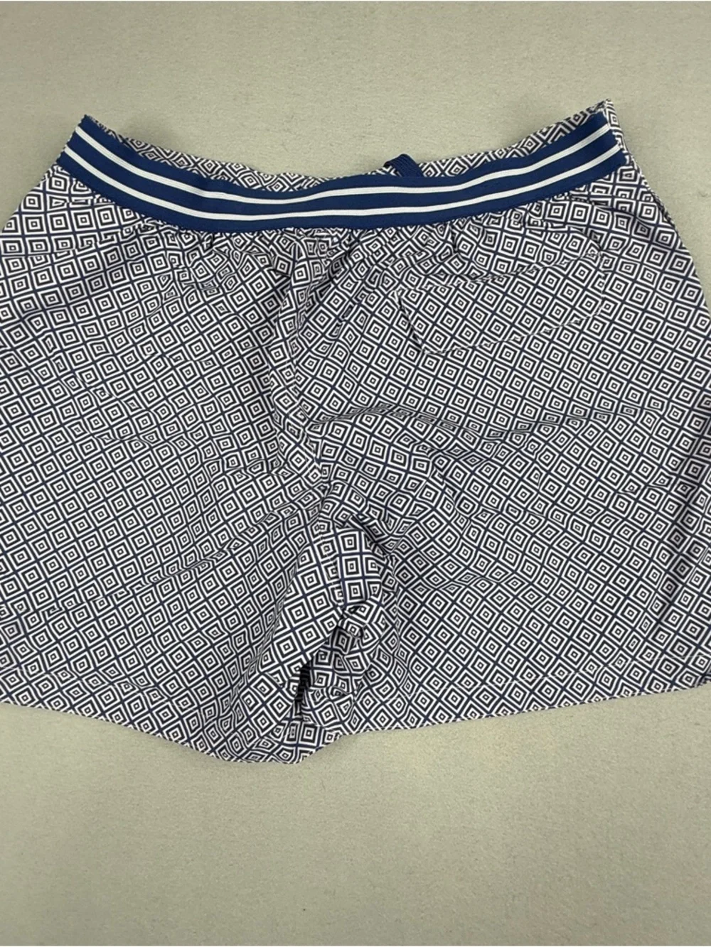 Aqua et Sol Men's Swim Trunks 38 Blue White Geometric Mesh Lined NWT USA
